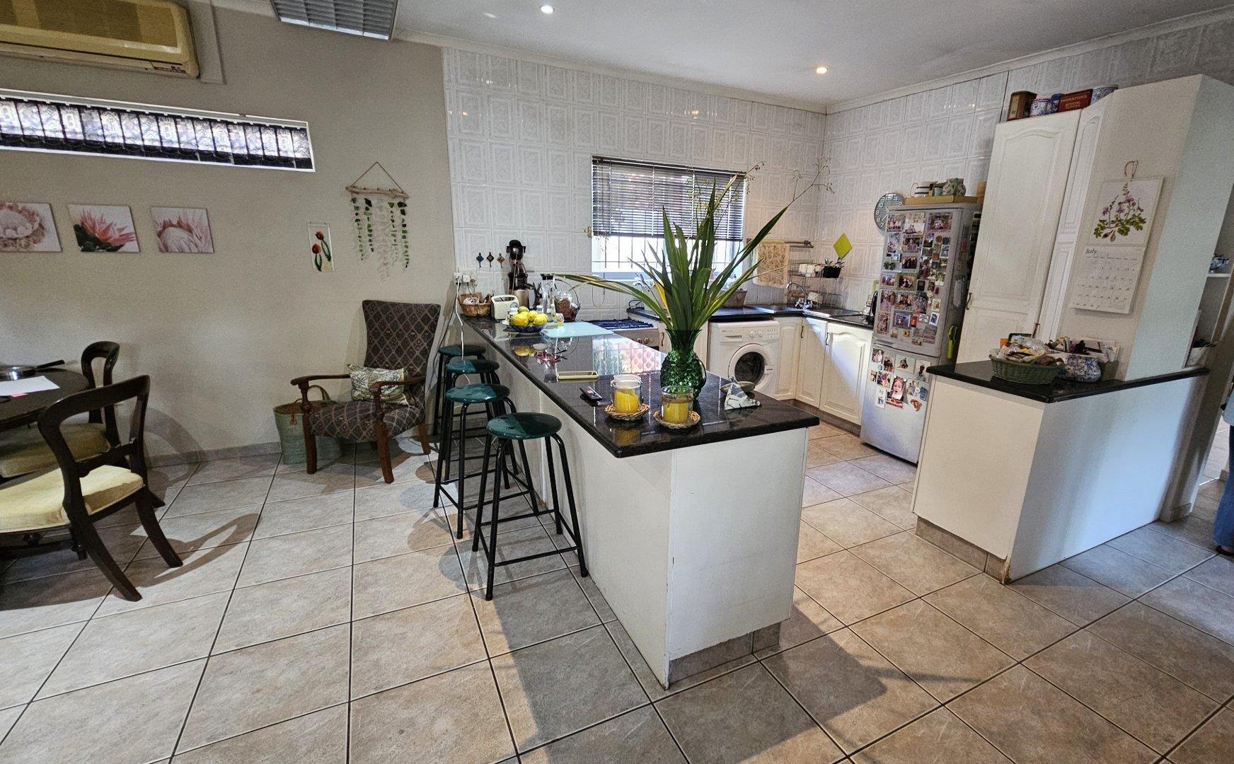 Apartments / flats to rent in Durban North Durban North Property