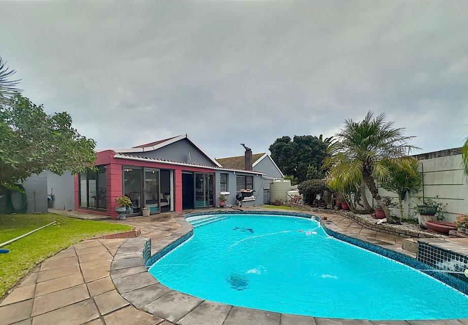 Sherwood, Port Elizabeth Property Property and houses for sale in