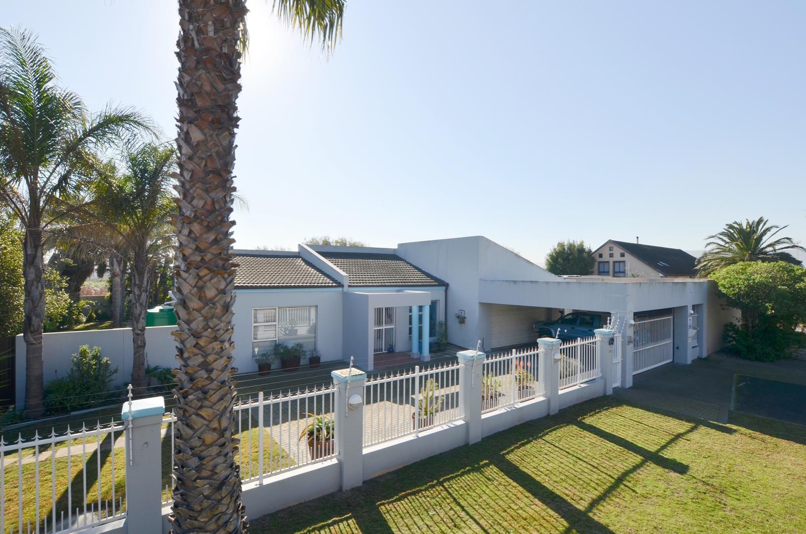 3 Bedroom House for sale in Milnerton Ridge P24114605481