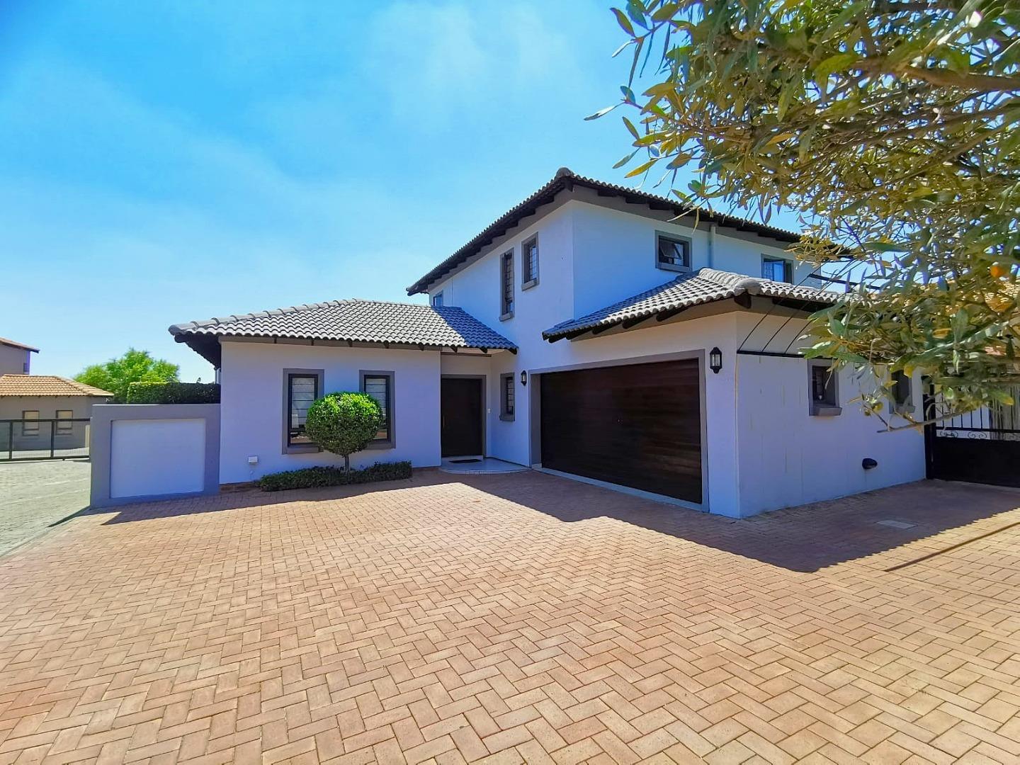 4 Bedroom House for sale in Hazeldean P24114605783