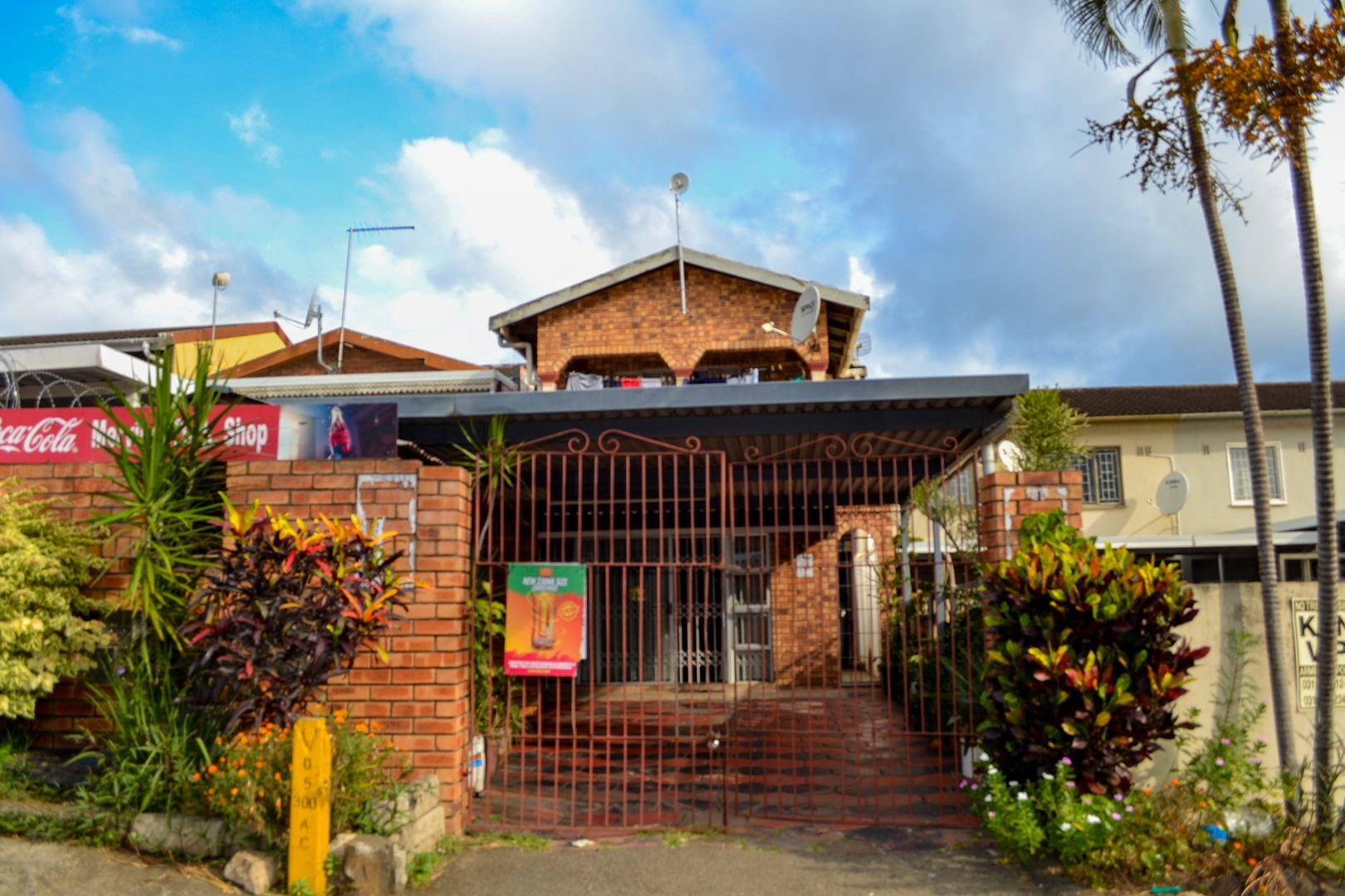 Northcroft Property Property and houses for sale in Northcroft