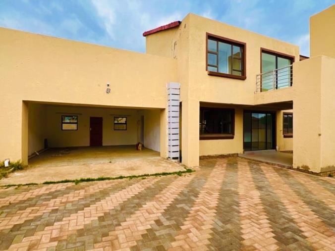 3 Bedroom Townhouse for Sale in Thornhill