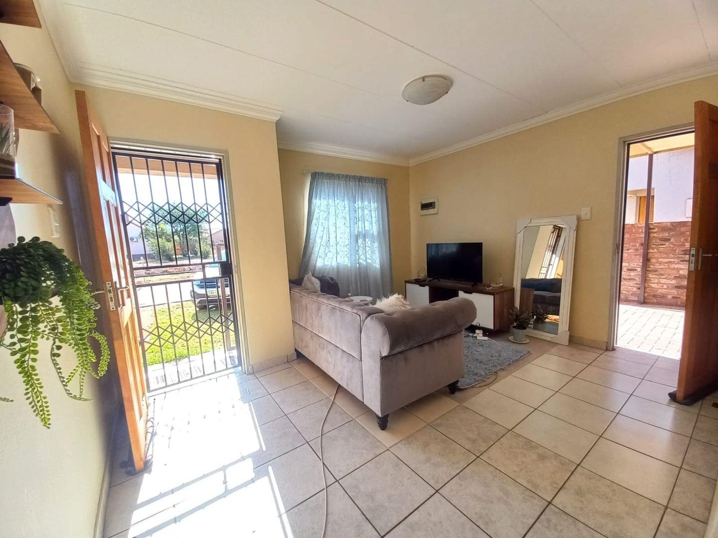 2 Bedroom House to rent in Kathu P24113496161