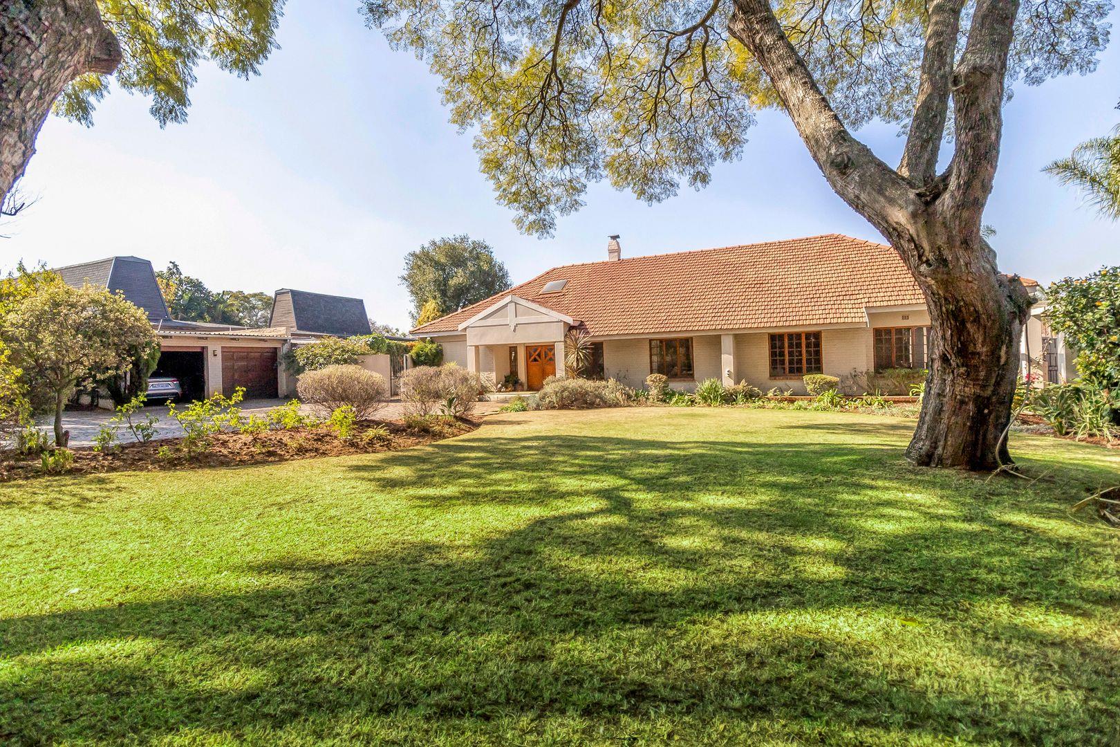 4 Bedroom House for sale in Houghton Estate P24114607606