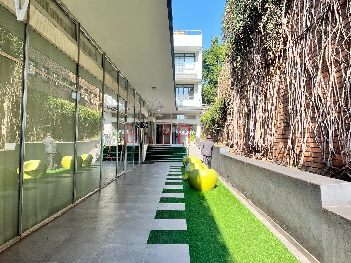 Commercial property to rent in Blairgowrie 11 Mackay Avenue P24