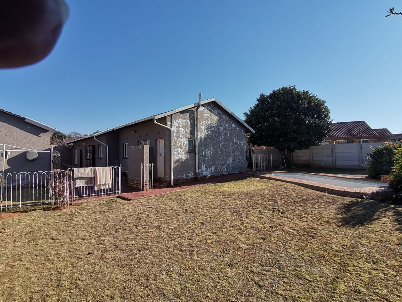 3 Bedroom House for sale in Witpoortjie 7d Oranje Street P24114608527