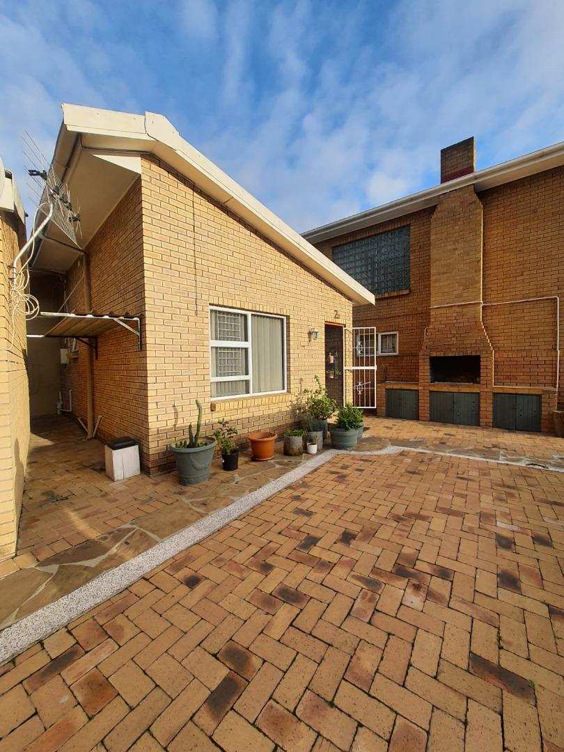 Apartments / flats to rent in Parow Parow Property