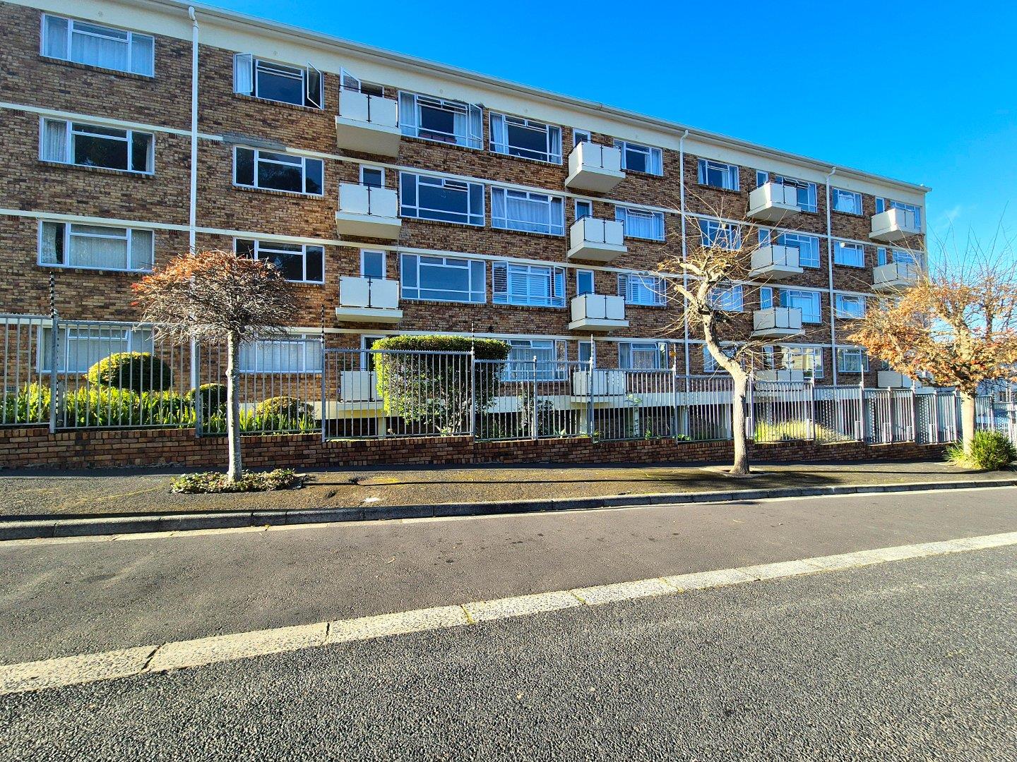 2 Bedroom Apartment / flat for sale in Wynberg Upper P24114608795