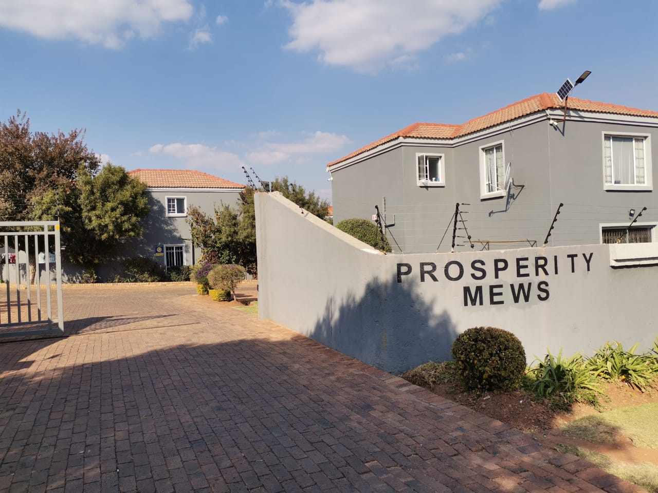 3 Bedroom Townhouse for sale in Groblerpark Prosperity Mews, 721