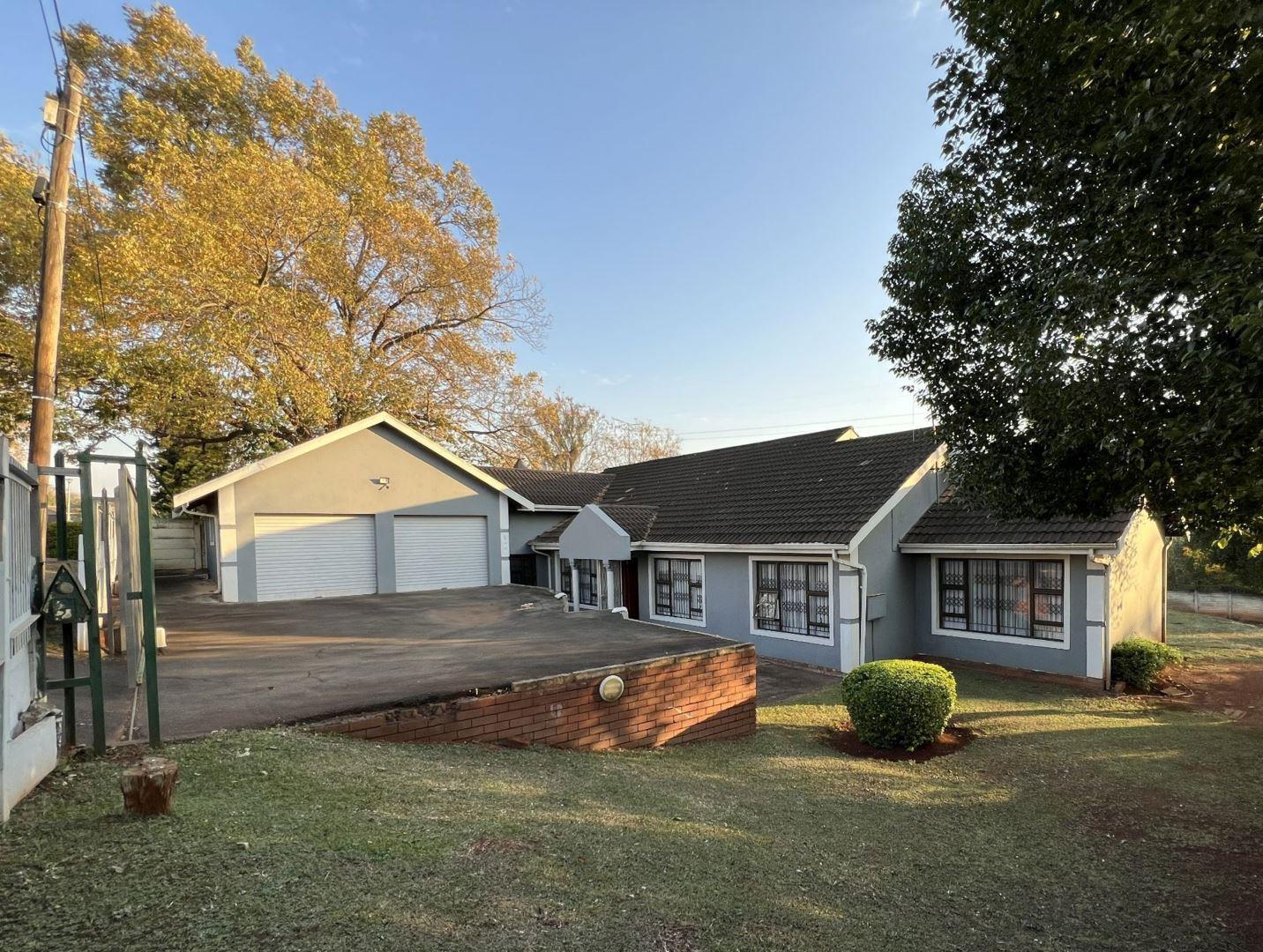 4 Bedroom House for sale in Meadows P24114610000