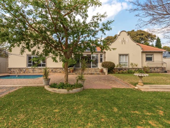 4 Bedroom House for Sale in Thornhill Estate