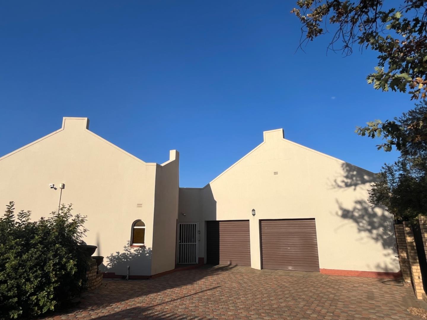 4 Bedroom House for sale in El Toro Park P24114611169