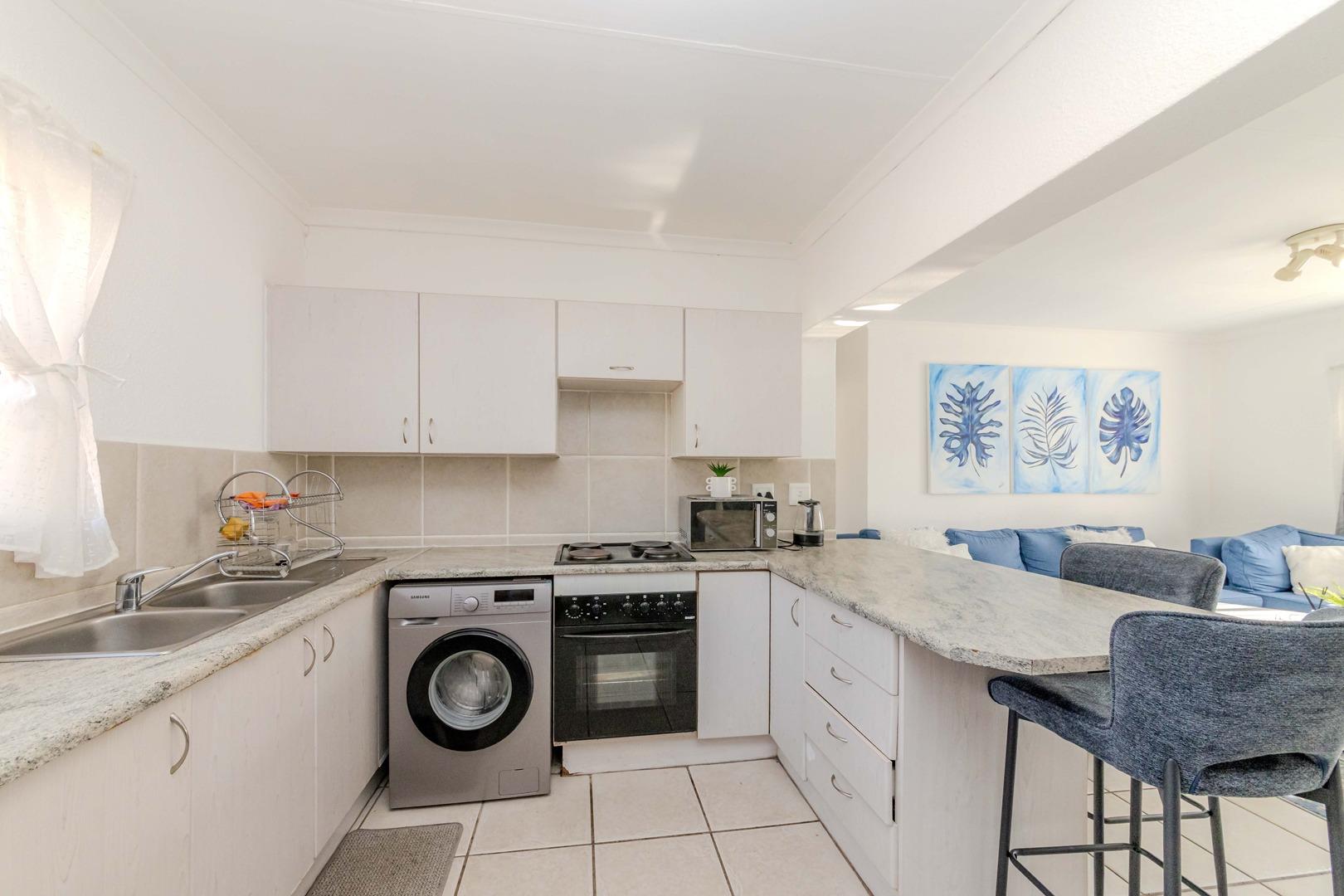 2 Bedroom Apartment / flat to rent in Fairland P24114612275