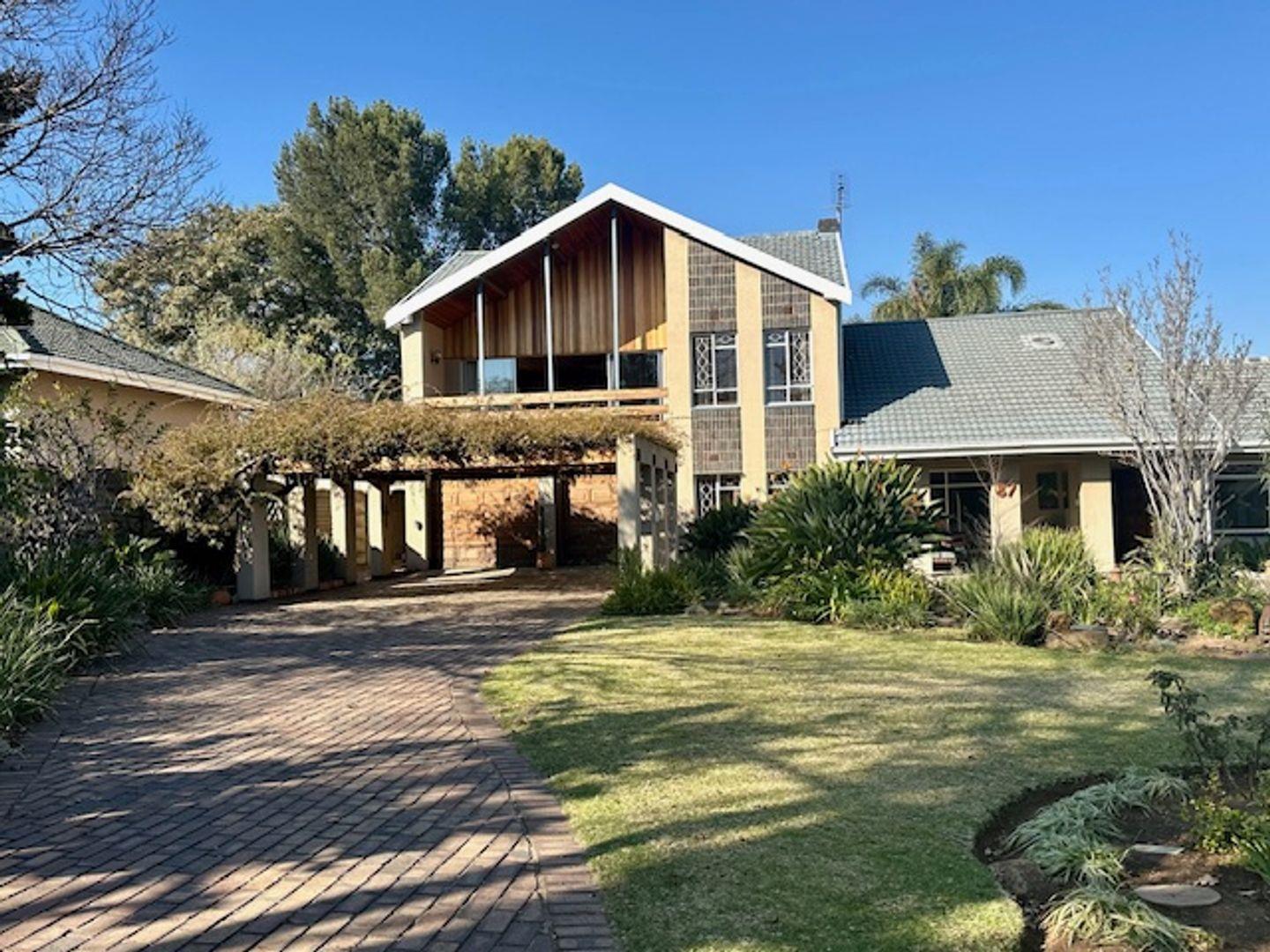 5 Bedroom House for sale in Brackenhurst 87 Appelgrein P24114612508