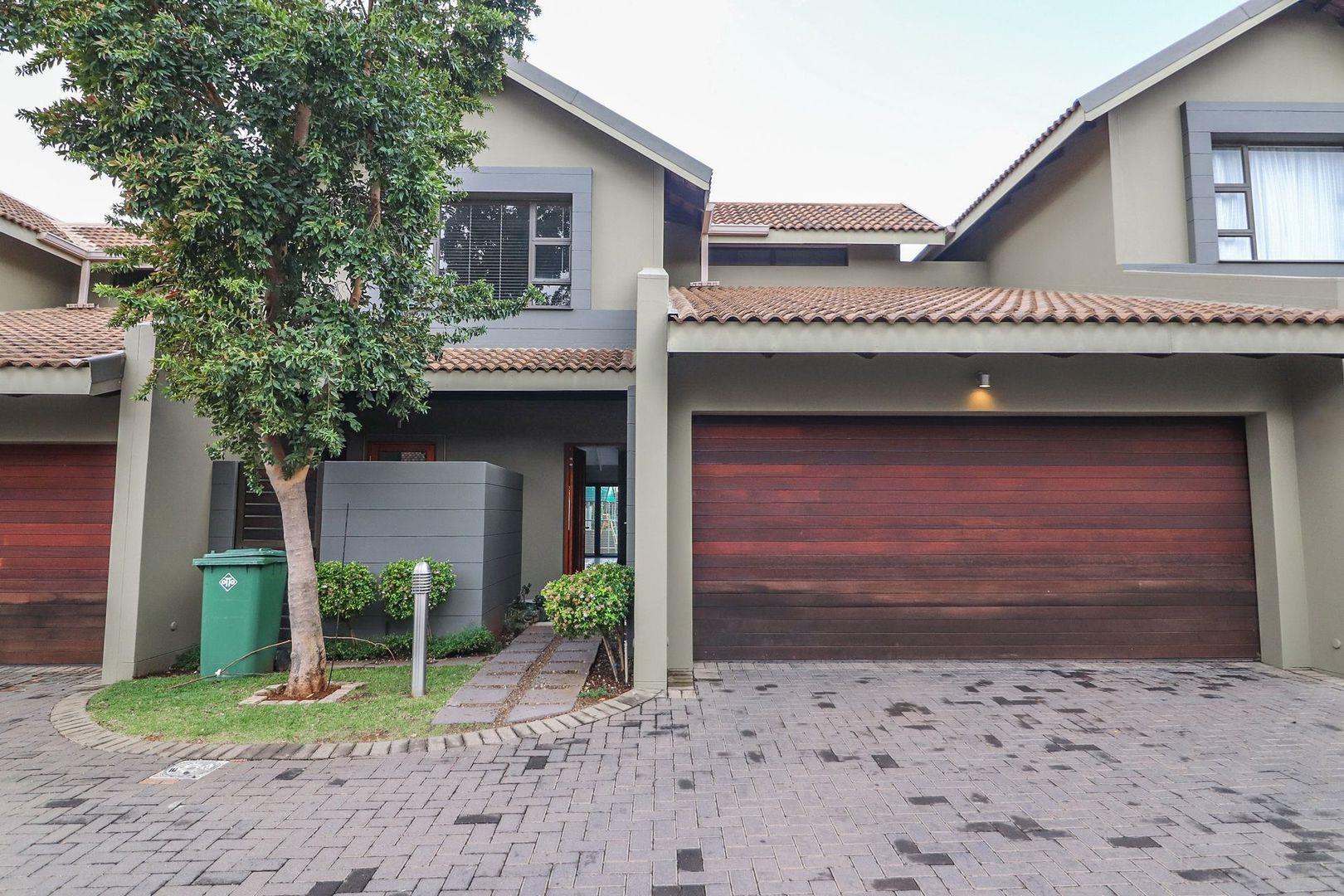 3 Bedroom Townhouse for sale in Woodland Hills Wildlife Estate P24