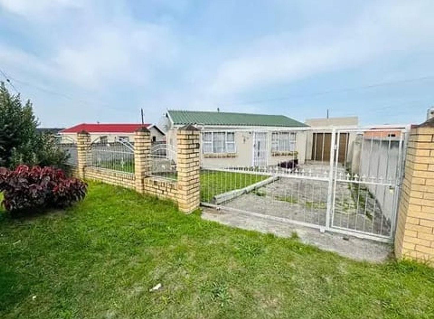3 Bedroom House for sale in Mdantsane Nu 10 P24114618086