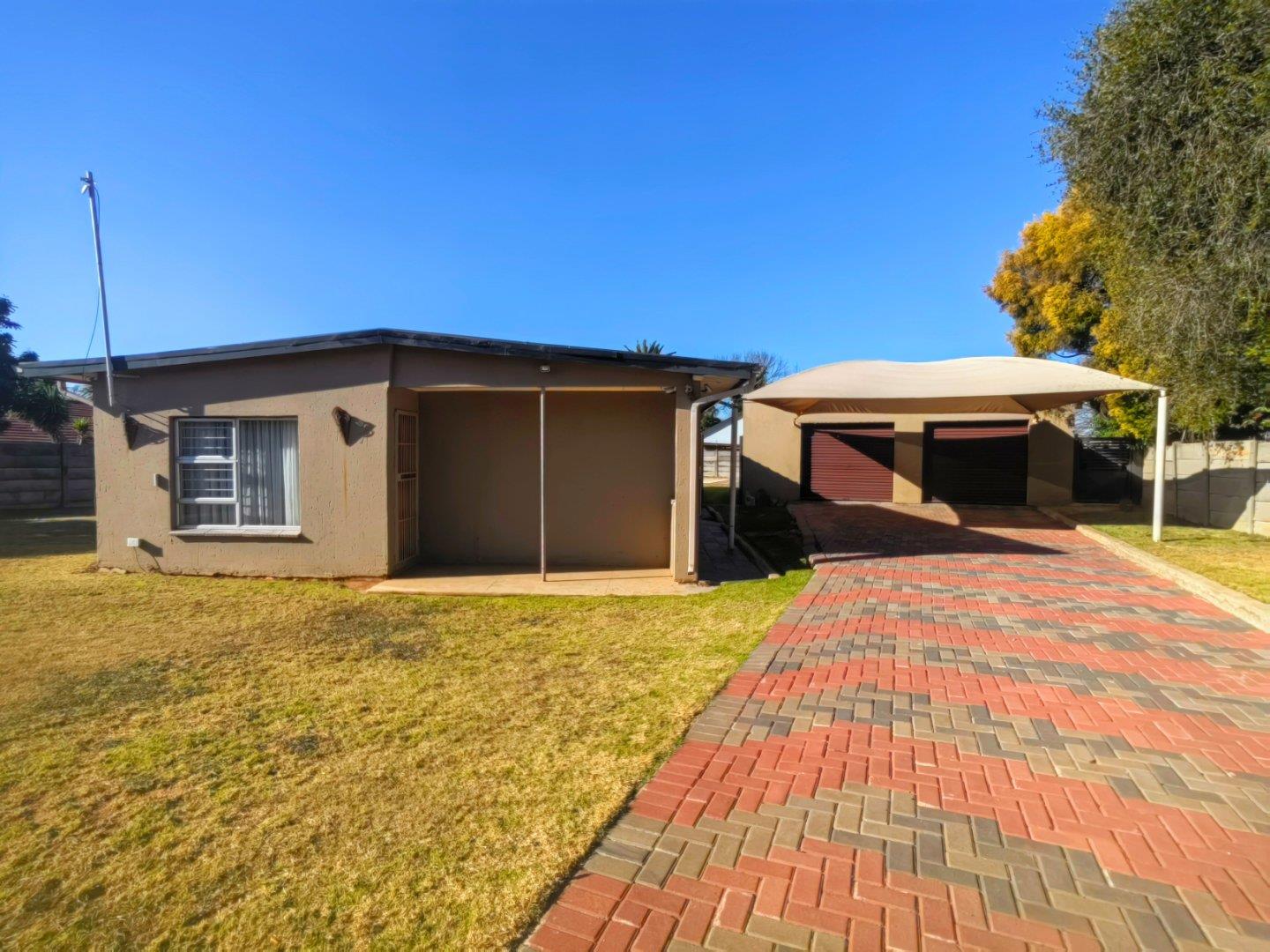 Lodeyko Property Property and houses for sale in Lodeyko