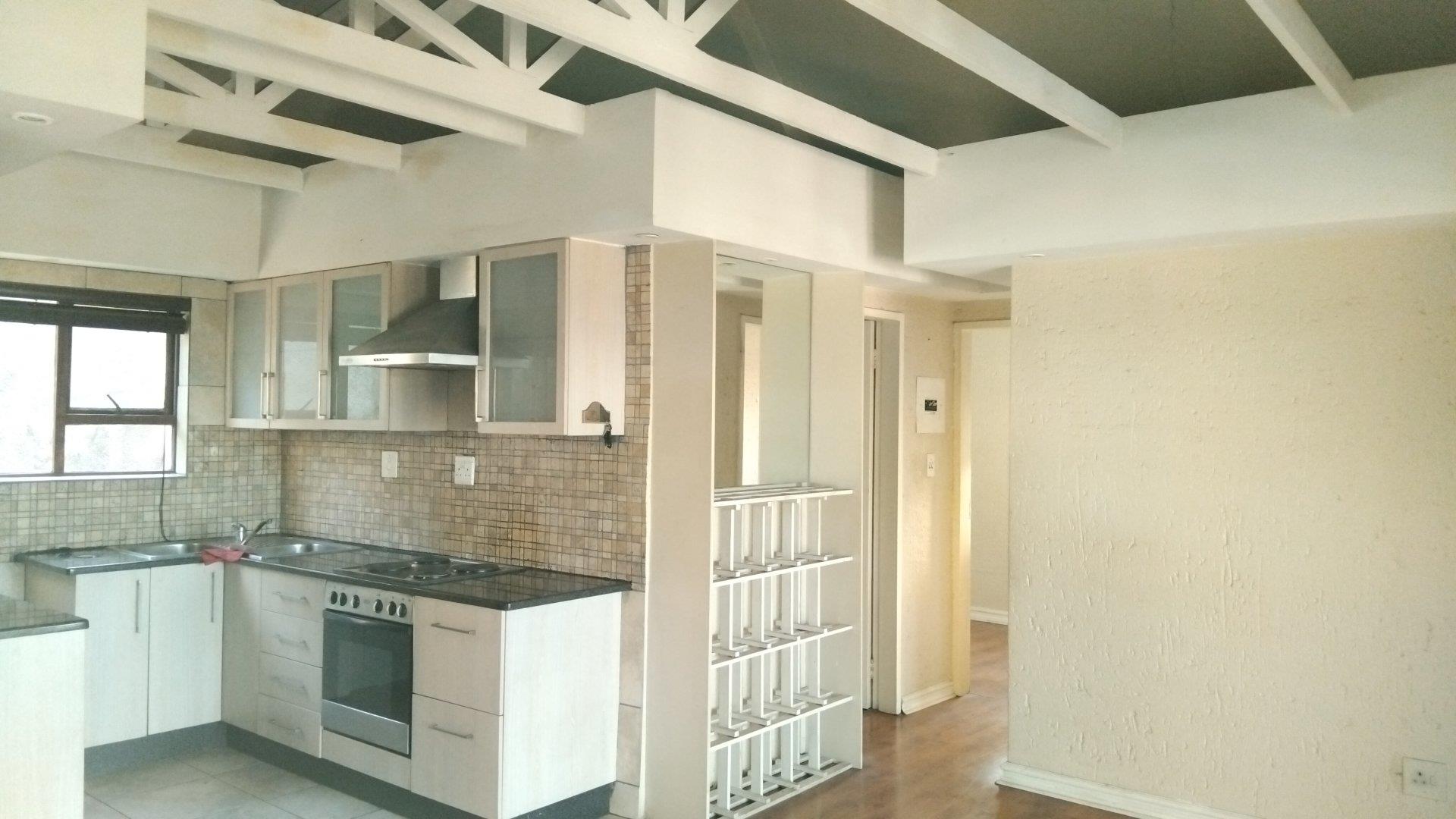 2 Bedroom Apartment / flat for sale in Constantia Kloof 190