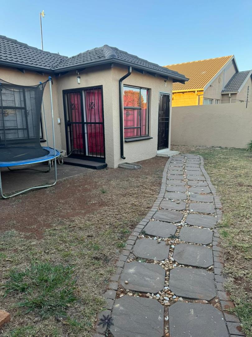 Dawn Park Property Property and houses to rent in Dawn Park