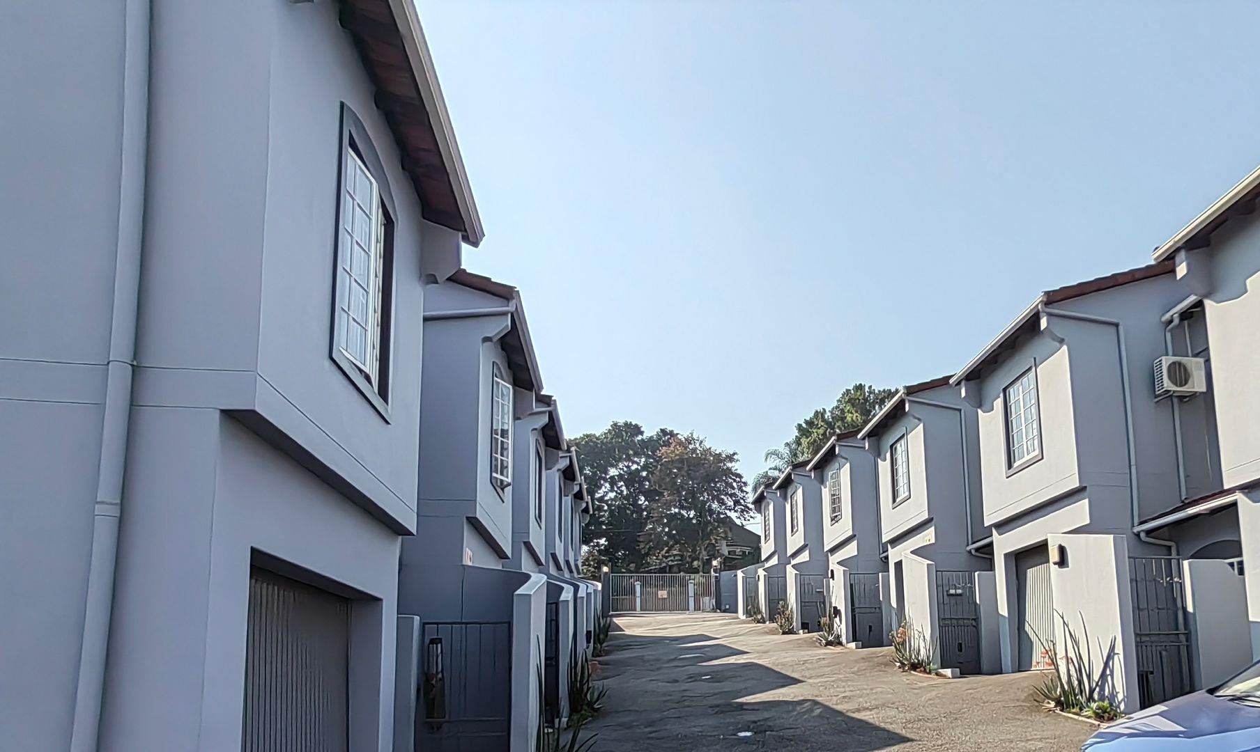 3 Bedroom Townhouse for sale in Musgrave P24114621315