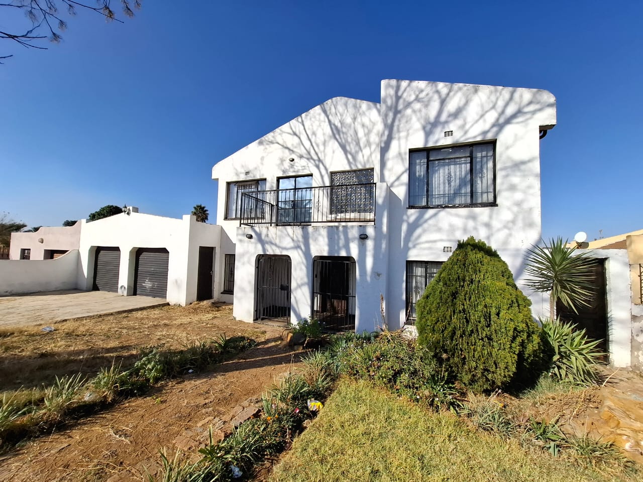 5 Bedroom House for sale in Eldorado Park 28 Elandsberg Drive P24