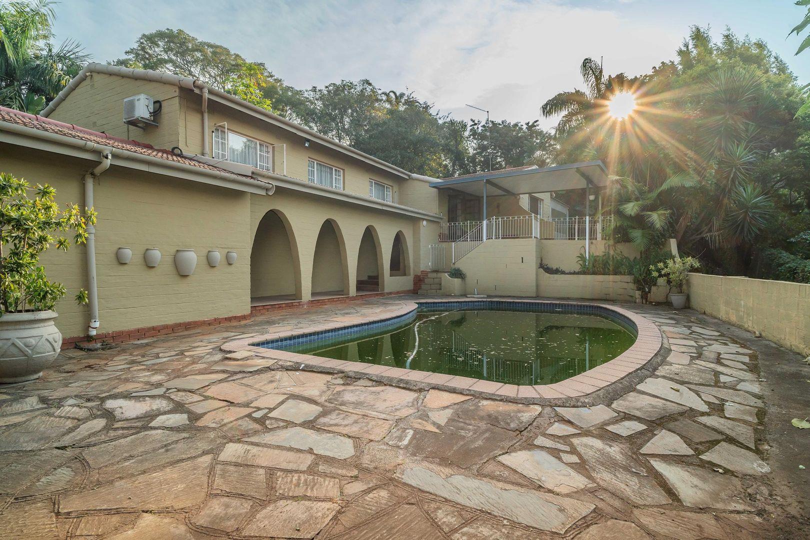 4 Bedroom House for sale in Padfield Park 4 Eastleigh Place P24