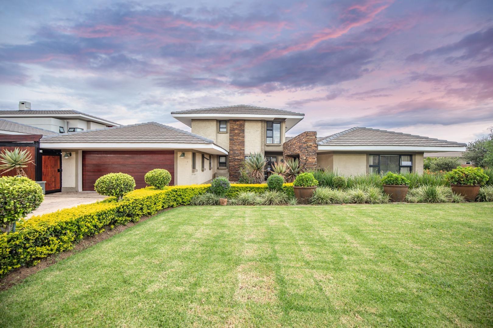 3 Bedroom House to rent in Lombardy Estate P24114622562