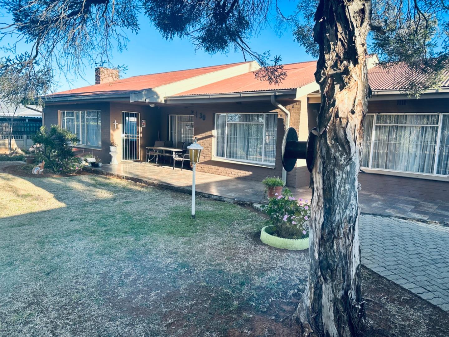 4 Bedroom House for sale in Fleurdal P24114622619