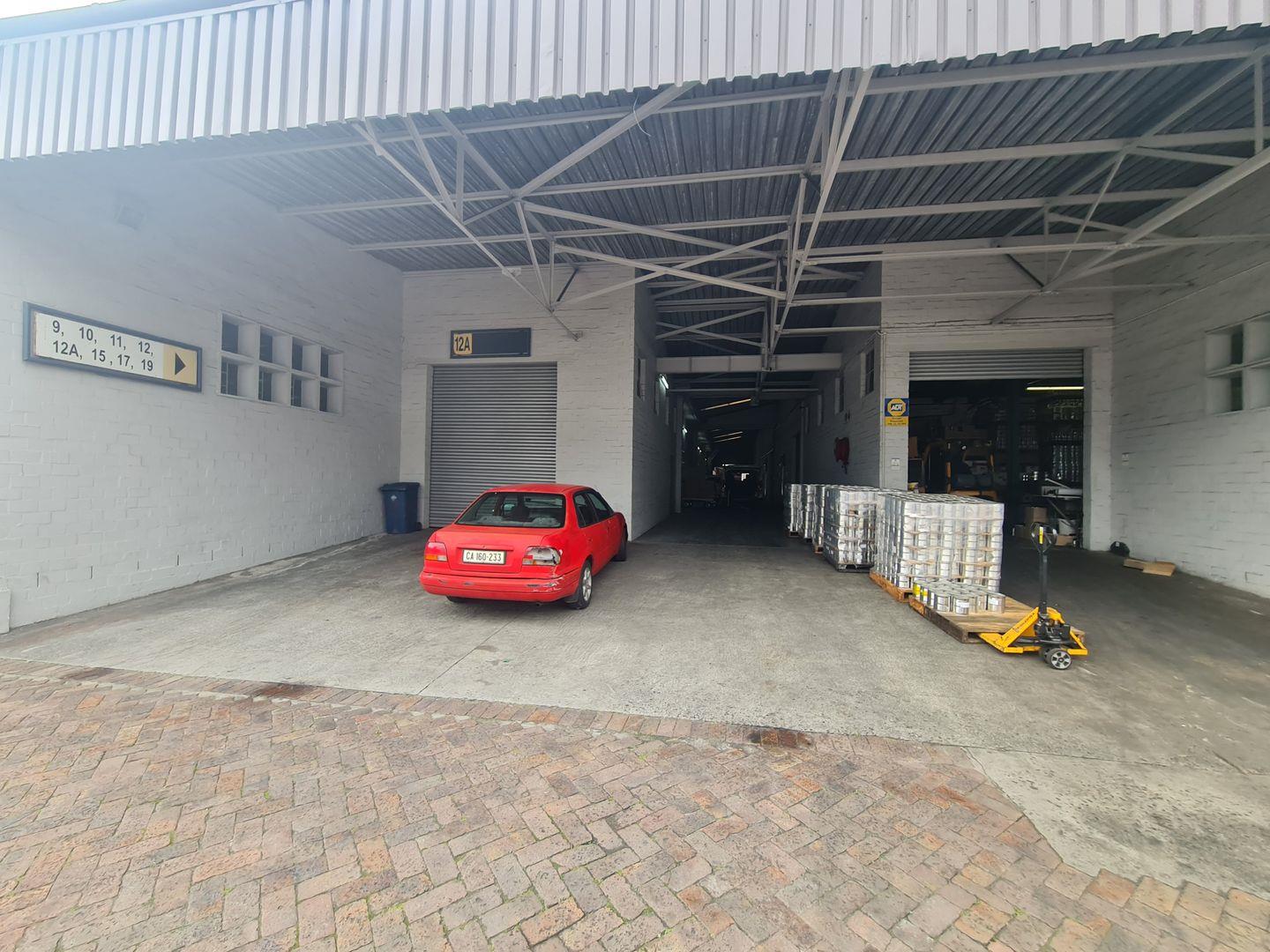 Industrial property to rent in Maitland 12 Gateway Industrial Park
