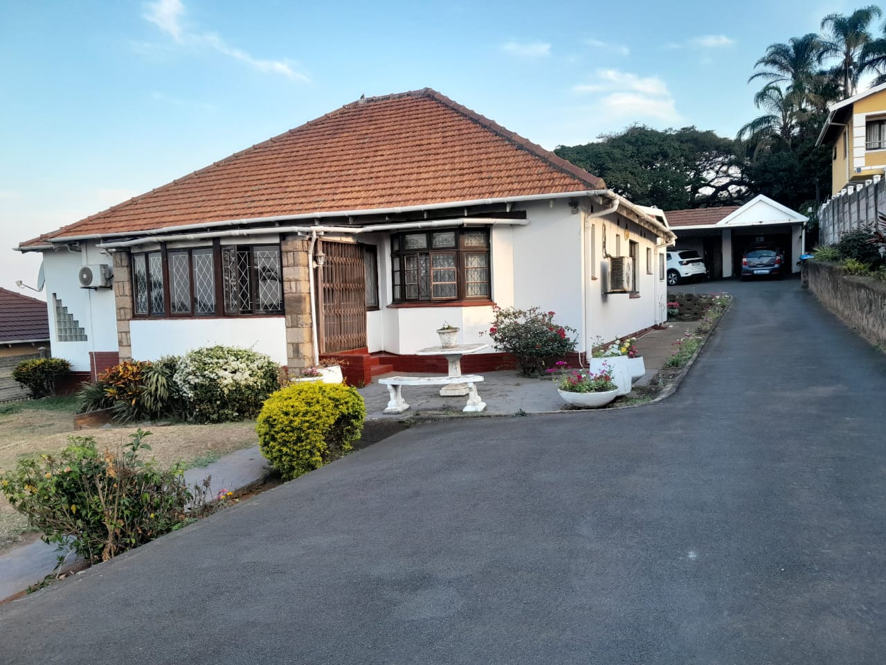 Montclair, Durban Property Property and houses for sale in Montclair