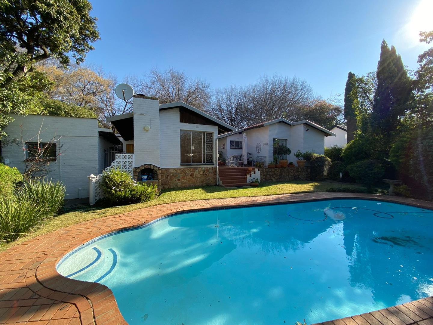 4 Bedroom House for sale in Blairgowrie P24114624288