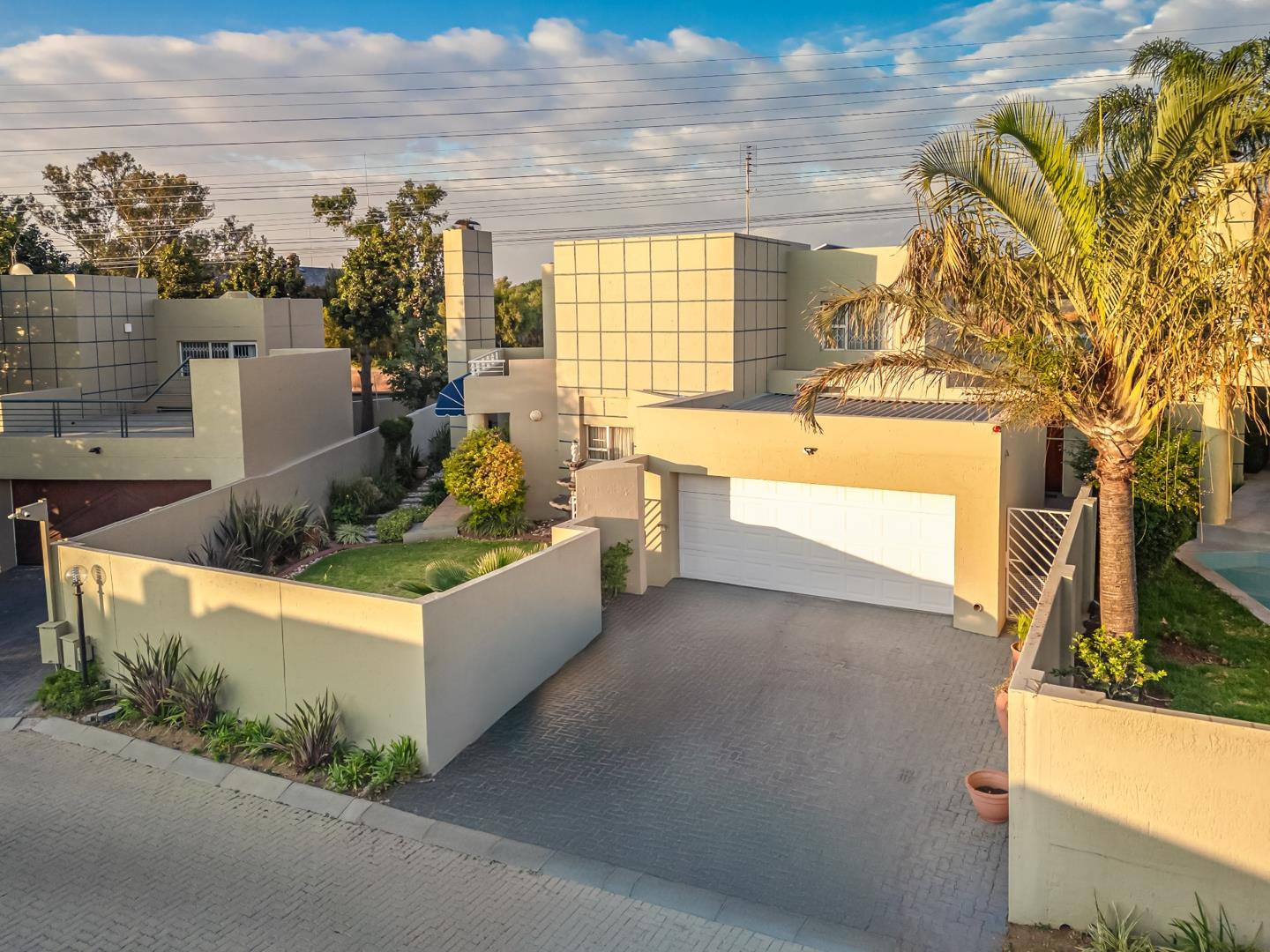 3 Bedroom House for sale in Sunninghill 25 Santan Avenue P24114624974