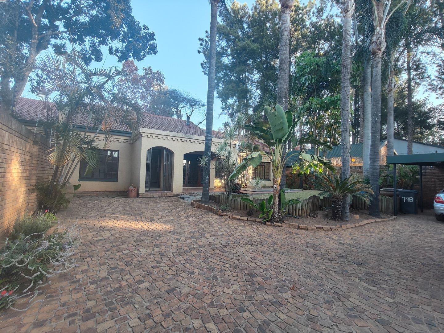 4 Bedroom House to rent in Lynnwood Glen 79 B Glenwood Road P24