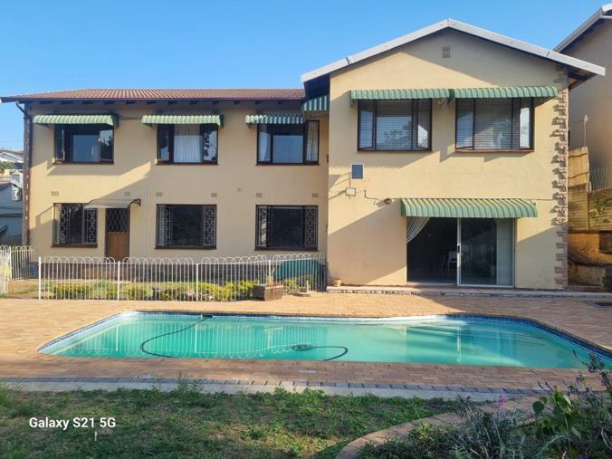 6 Bedroom House for Sale in Moseley Park