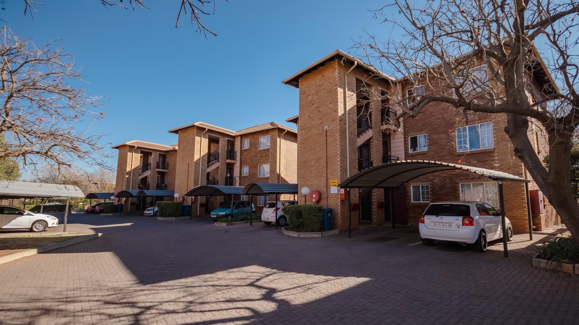 2 Bedroom Apartment / flat to rent in Annlin 126 Kingfisher, 41