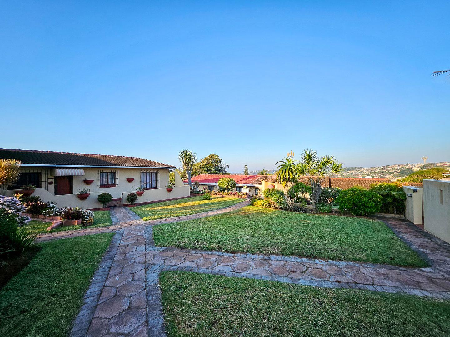 3 Bedroom Townhouse for sale in Illovo Beach P24114633830