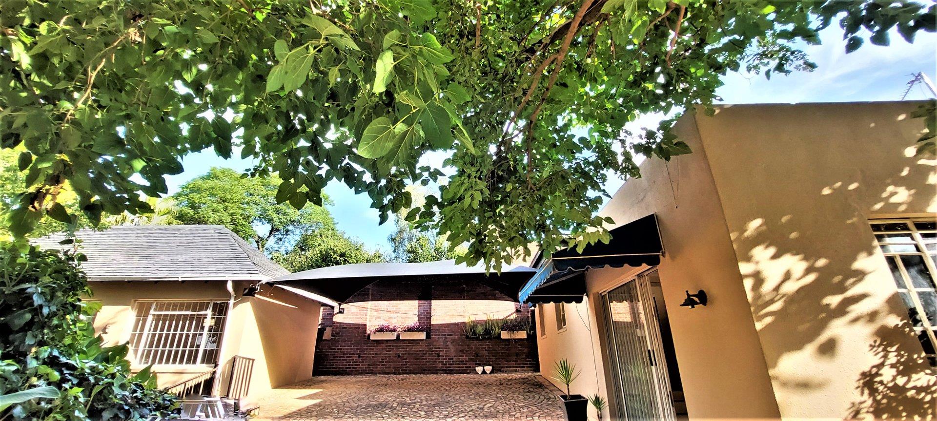 Greenside, Johannesburg Property Houses to rent in Greenside