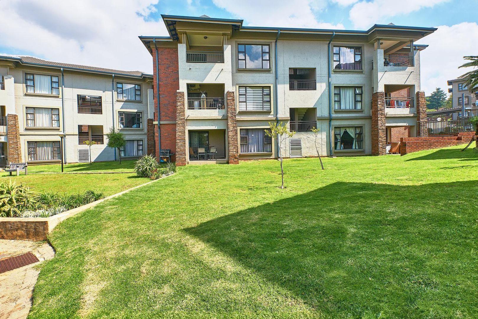 2 Bedroom Apartment / flat for sale in Victory Park P24114297857