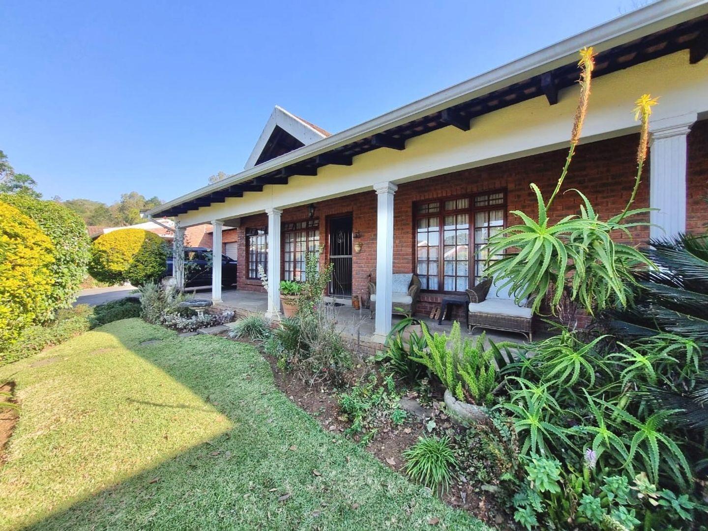 3 Bedroom Townhouse for sale in Blackridge P24114637067