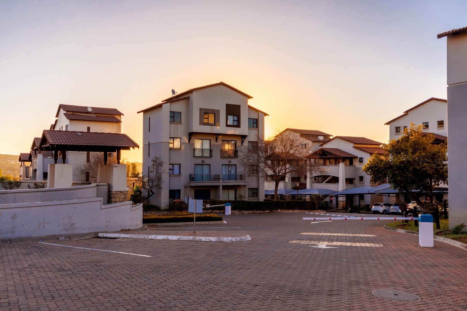 1 Bedroom Apartment / flat for sale in Sunninghill Ss Chianti, 82 Leeuwkop Road P24114302129