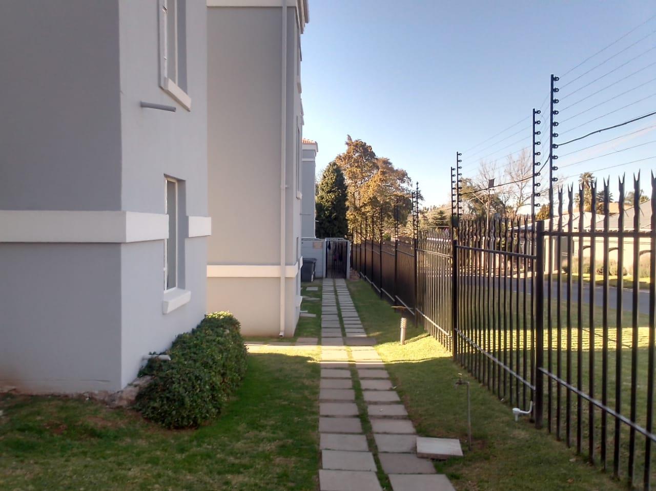 1 Bedroom Apartment / flat for sale in Northcliff 14 Northcliff