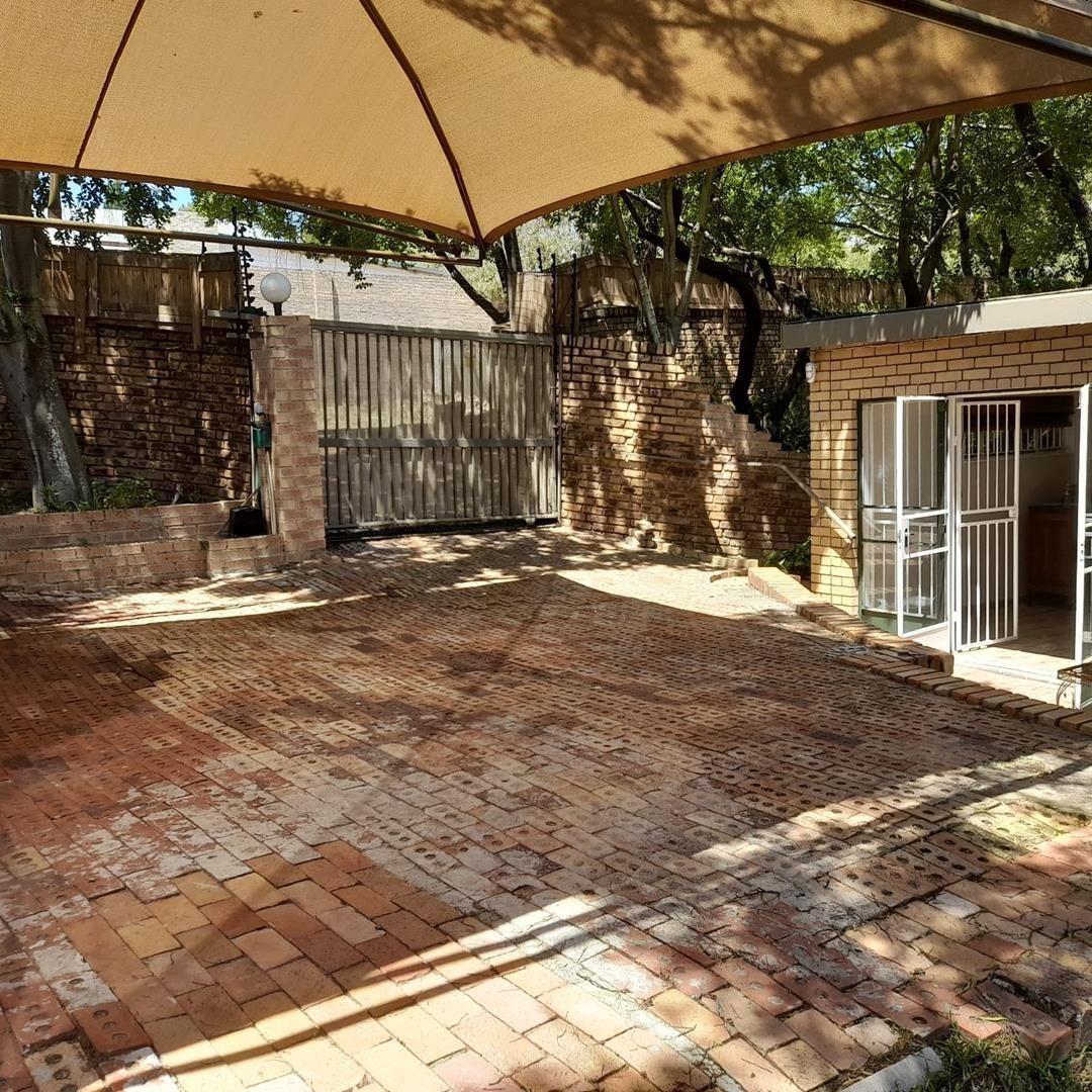 2 Bedroom Apartment / flat to rent in Morningside Ext 40 P24114114933