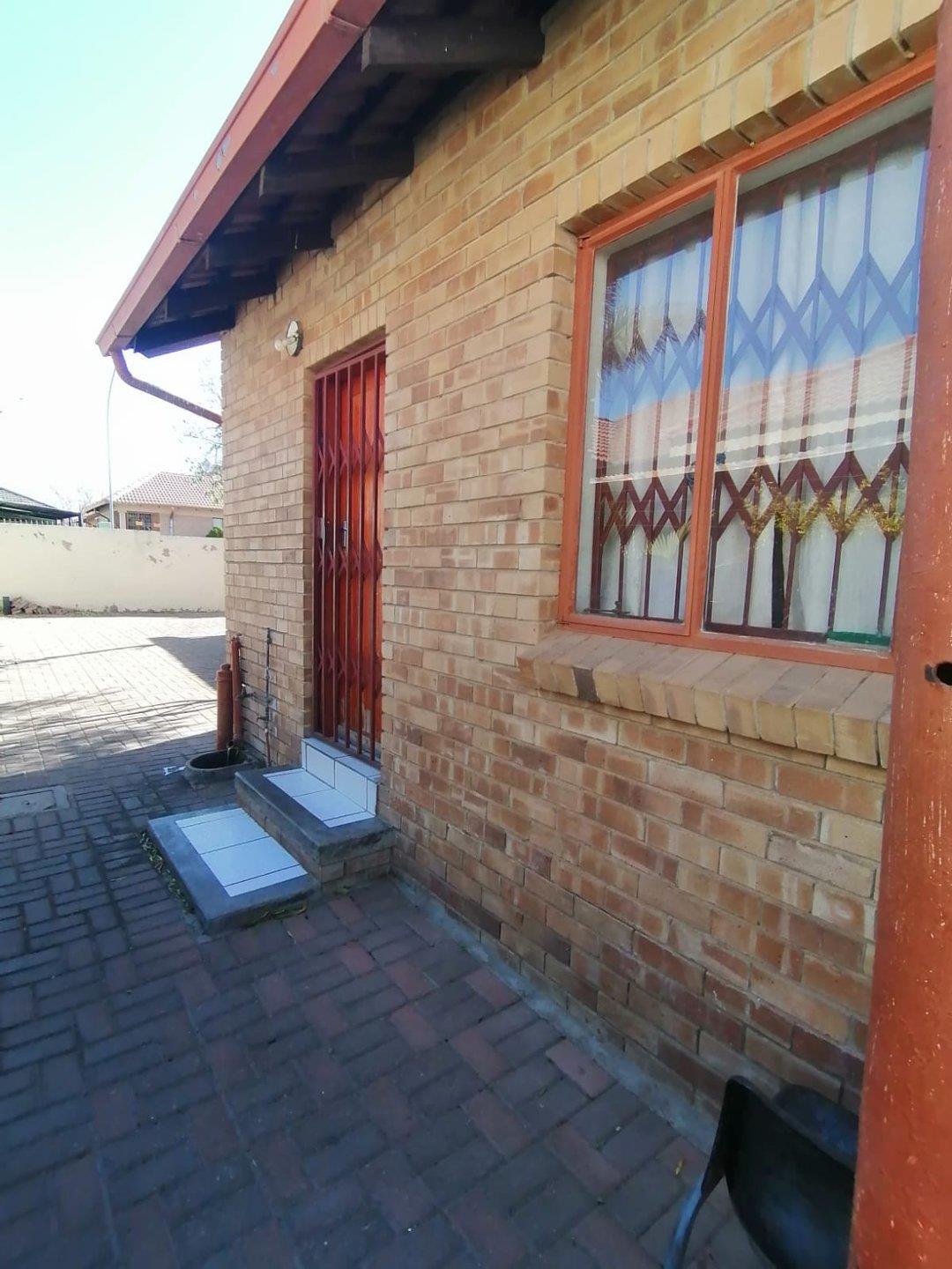 3 Bedroom House for sale in Ivy Park P24114641899