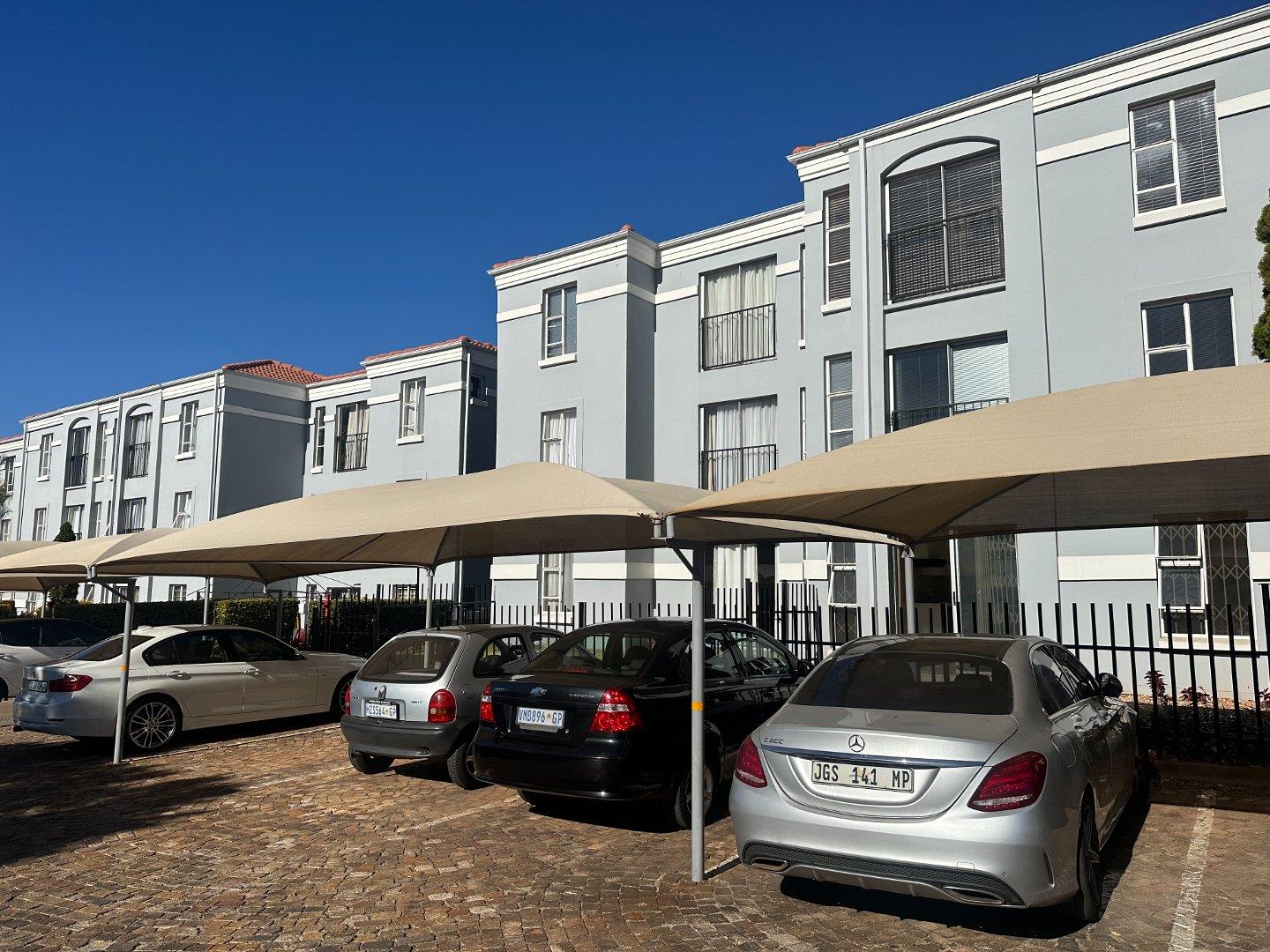 1 Bedroom Apartment / flat for sale in Northcliff 14 Northcliff