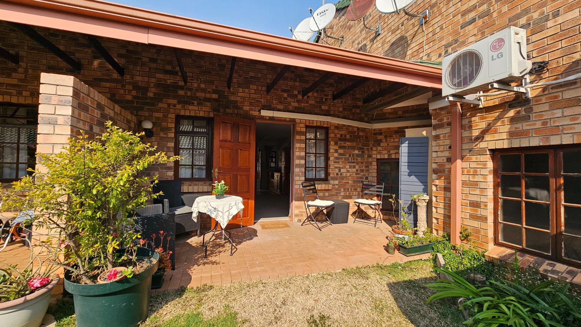 1 Bedroom Apartment / flat for sale in White River Ext 18 74