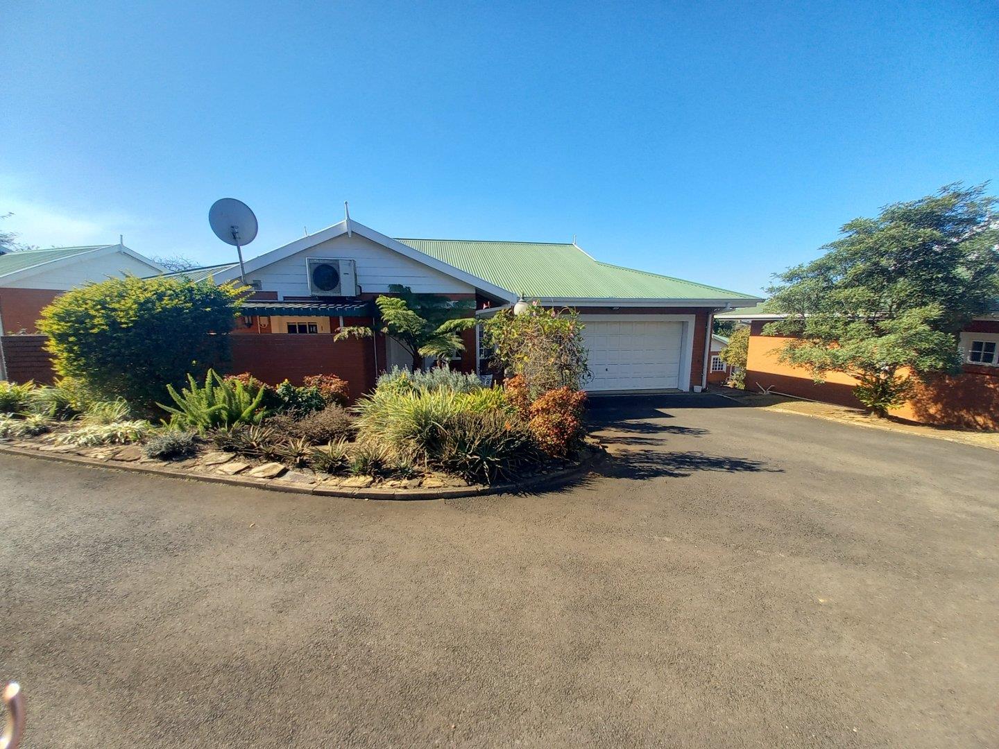 3 Bedroom Townhouse for sale in Lincoln Meade P24114643716