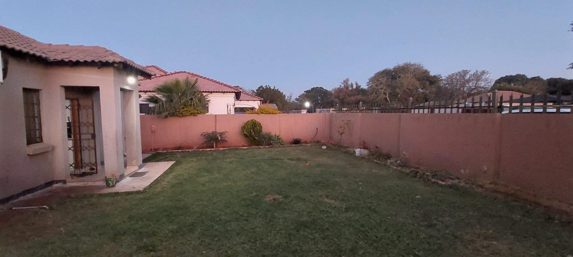 3 Bedroom House for sale in Marble Hall P24114643967