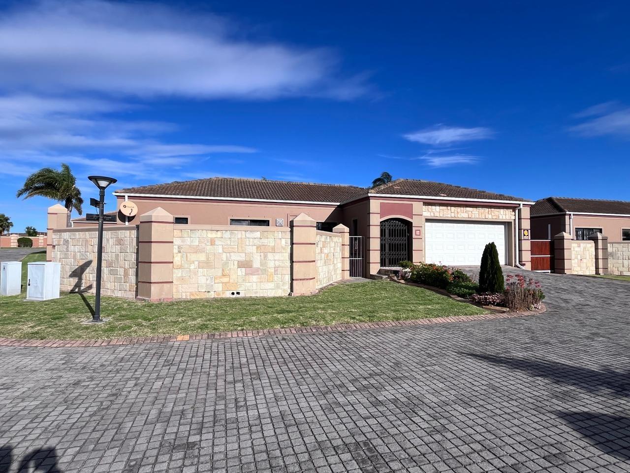 3 Bedroom Townhouse for sale in Morningside 19, 32 Colin Road P24