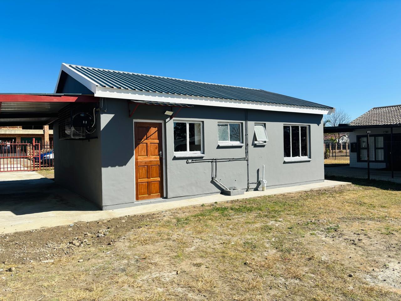 3 Bedroom House for sale in Acaciaville P24114647728