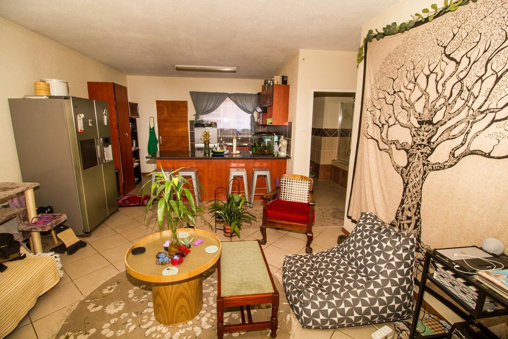 3 Bedroom Apartment / flat for sale in Hatfield P24114648603